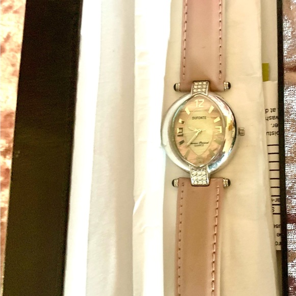 🚩SOLD🚩 Pink Dufonte Watch by Lucien Piccard - Picture 5 of 11